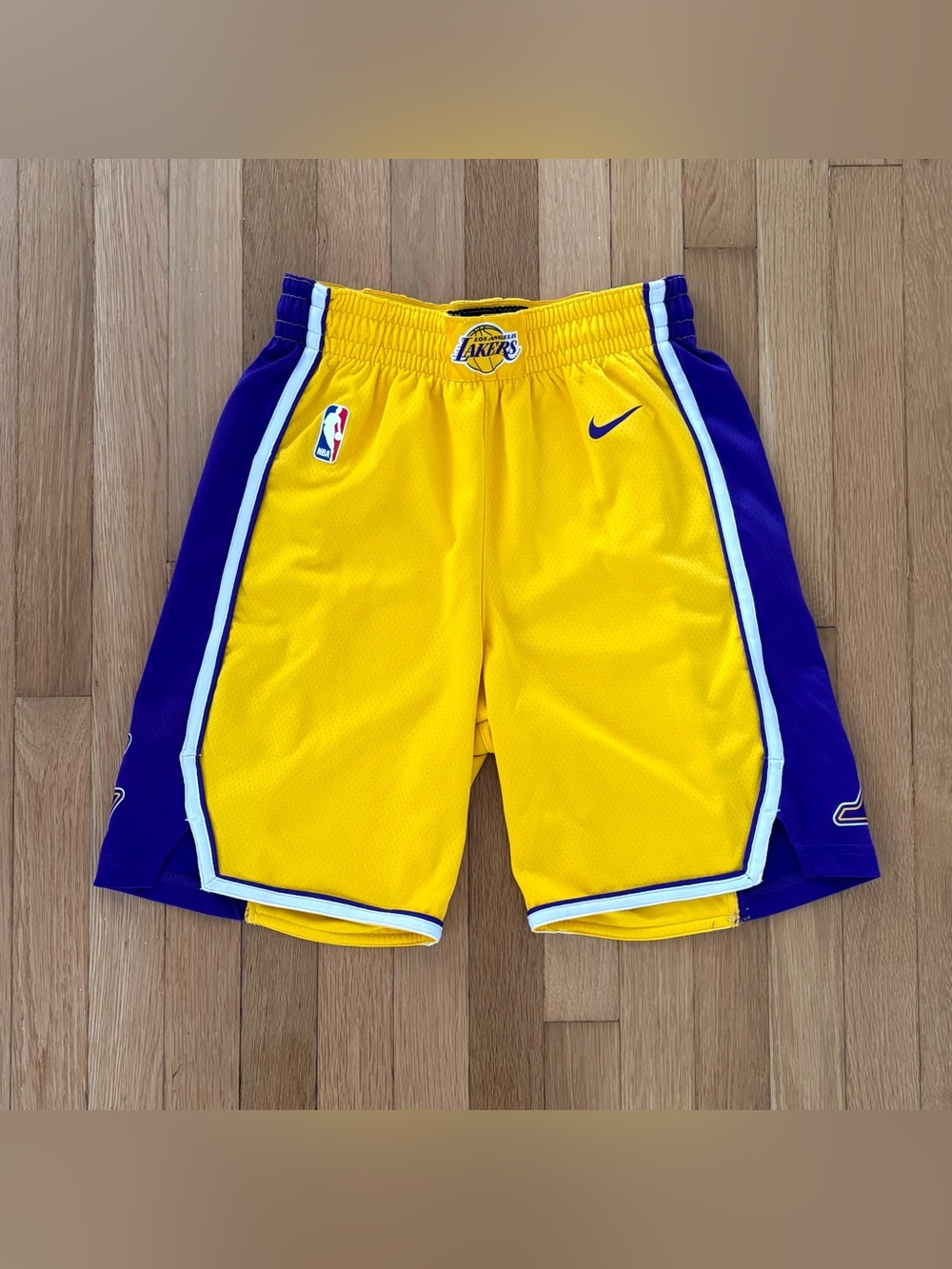 Nike LA Lakers Swingman Shorts Mens S Home 866823-728 Association Edition NBA